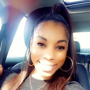 Meet your Posher, Candyce